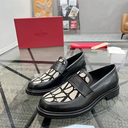 ヴァレンティノ ビジネスシューズ