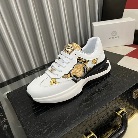 ヴェルサーチ カジュアルシューズ