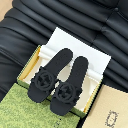 グッチ スリッパ