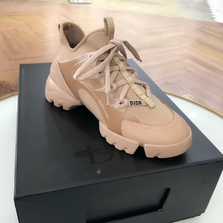 ディオール スニーカー