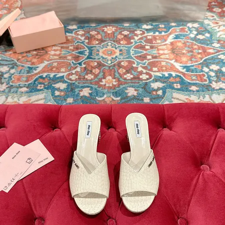 ミュウミュウ サンダル