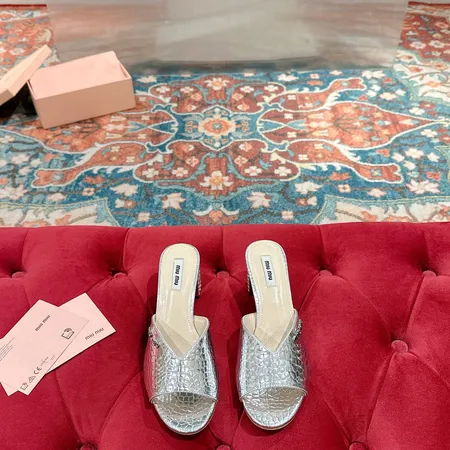 ミュウミュウ サンダル