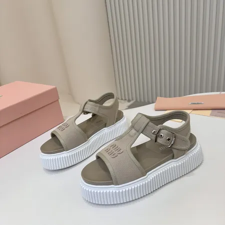 ミュウミュウ サンダル