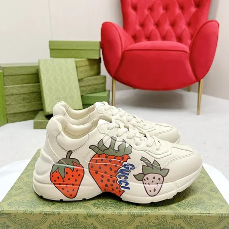 グッチ スニーカー