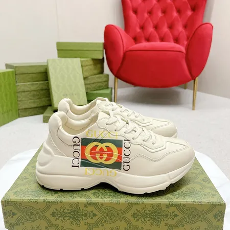 グッチ スニーカー