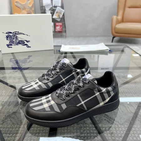 バーバリー ス カジュアルシューズ