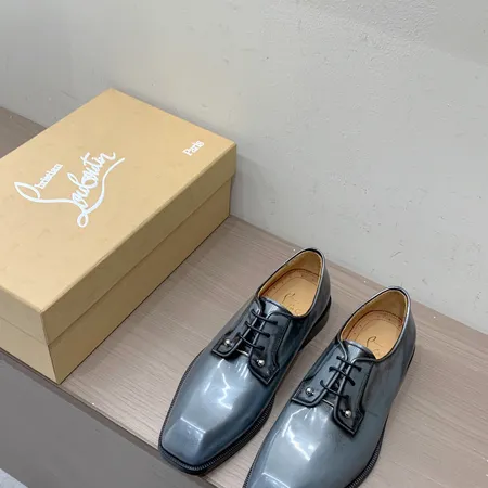 クリスチャン・ルブタン ビジネスシューズ