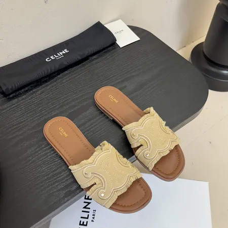 セリーヌ スリッパ