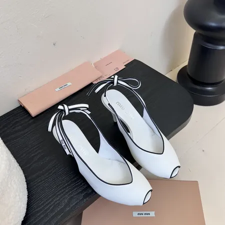 ミュウミュウ サンダル