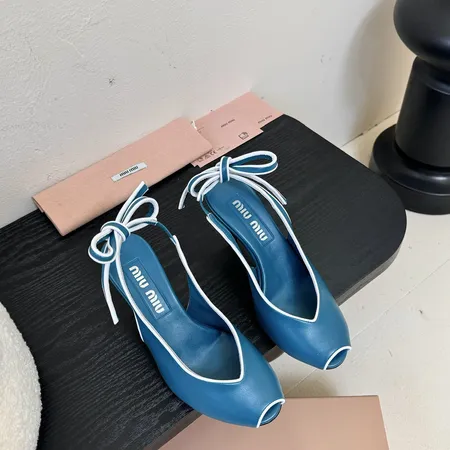 ミュウミュウ サンダル