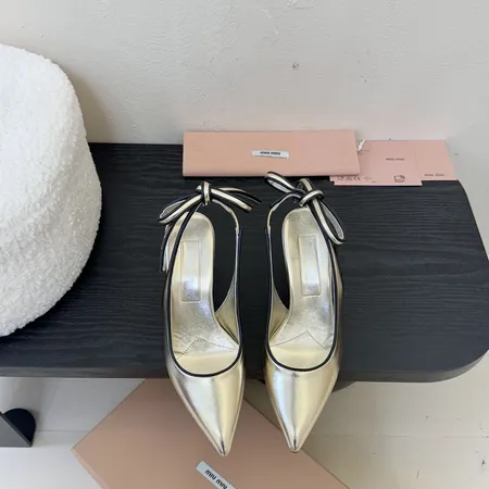 ミュウミュウ サンダル