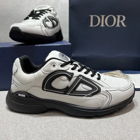 ディオール スニーカー