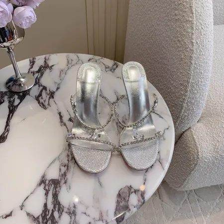 クリスチャン・ルブタン サンダル