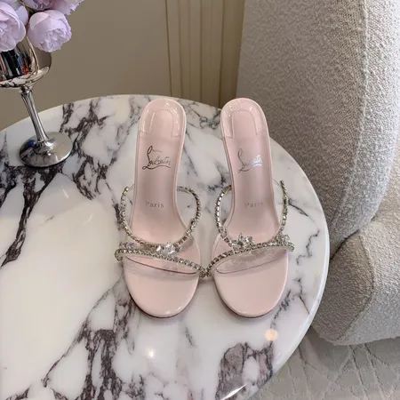 クリスチャン・ルブタン サンダル