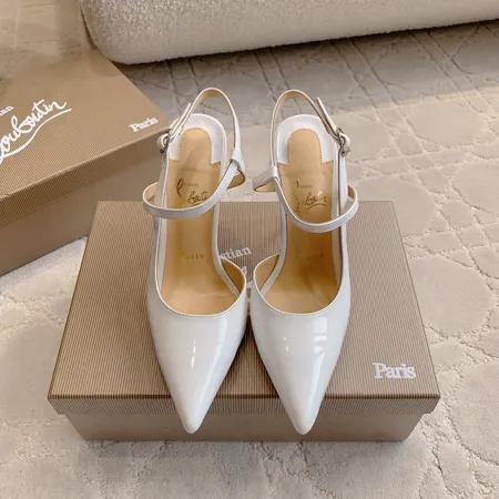 クリスチャン・ルブタン サンダル