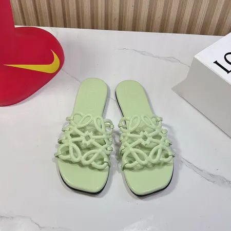 ロエベ スリッパ