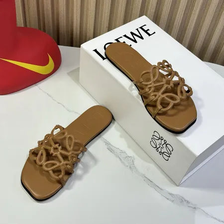 ロエベ スリッパ