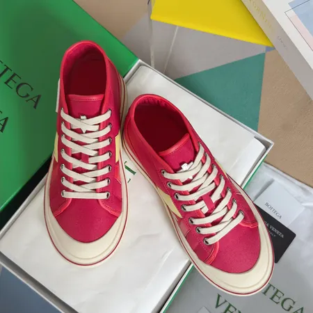 ボッテガ ヴェネタ カジュアルシューズ