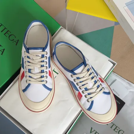 ボッテガ ヴェネタ カジュアルシューズ