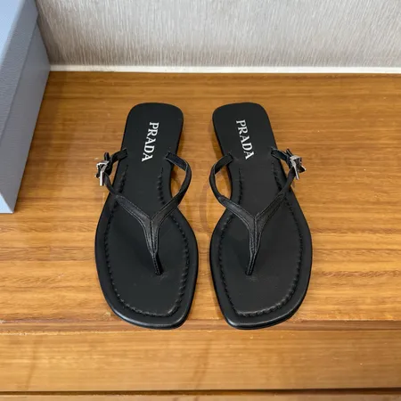 プラダ スリッパ