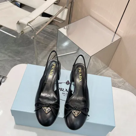 プラダ サンダル