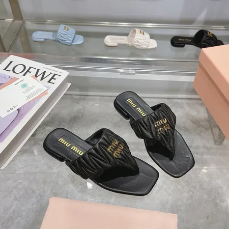 ミュウミュウ スリッパ