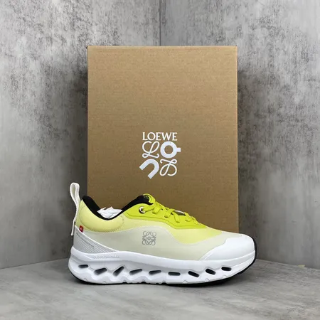 ロエベ スニーカー