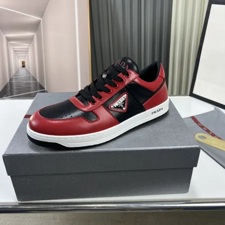 プラダ スニーカー