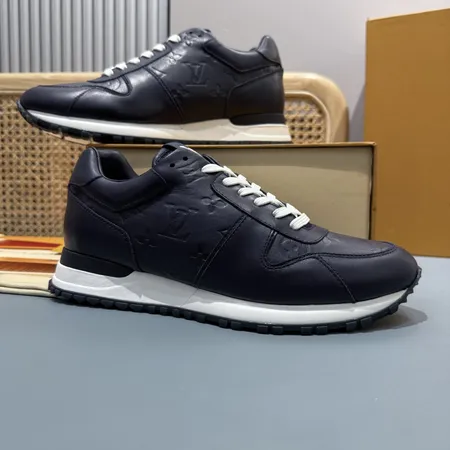 ルイヴィトン スニーカー