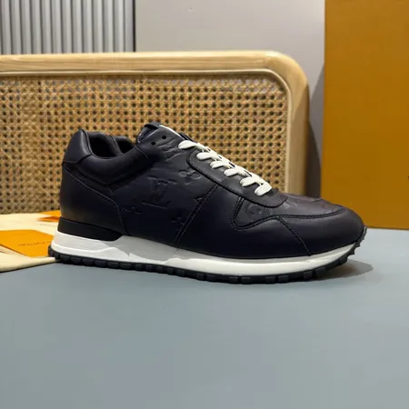 ルイヴィトン スニーカー