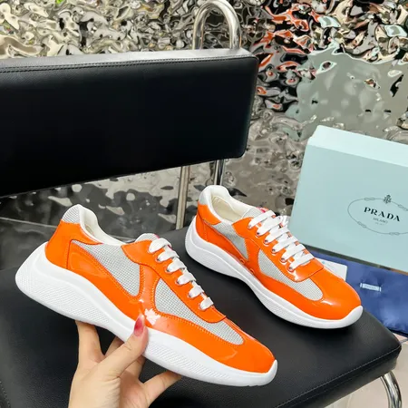 プラダ スニーカー