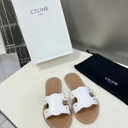 セリーヌ スリッパ