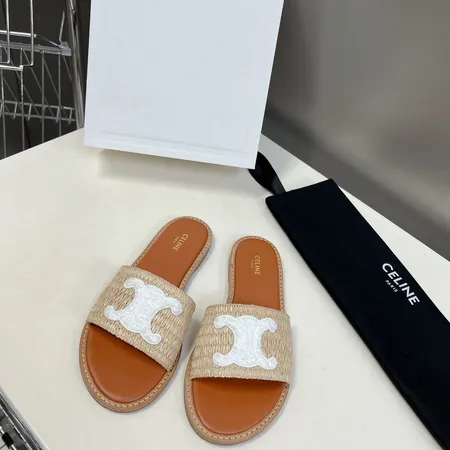 セリーヌ スリッパ