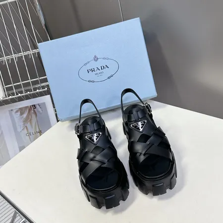 プラダ サンダル