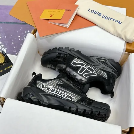 ルイヴィトン スニーカー