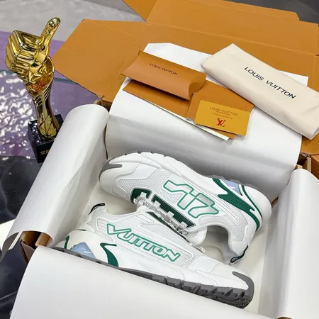 ルイヴィトン スニーカー