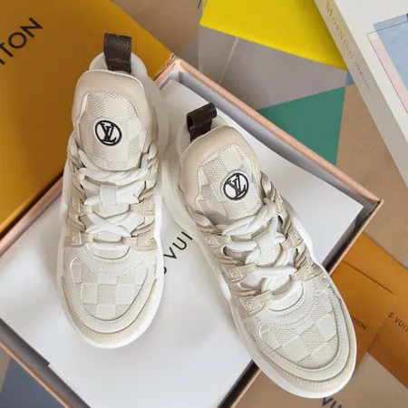 ルイヴィトン スニーカー