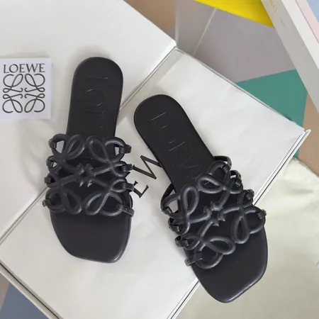 ロエベ スリッパ