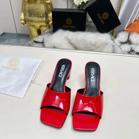 ヴェルサーチ スリッパ