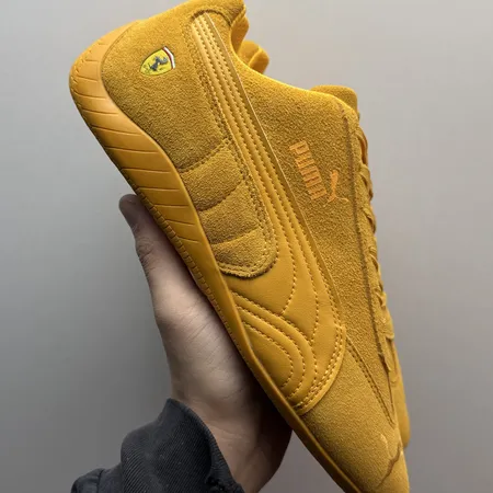 プーマ カジュアルシューズ