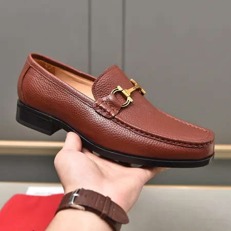 フェラガモ ビジネスシューズ