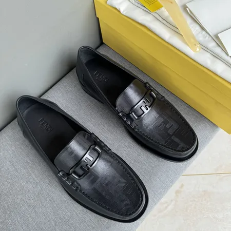 フェンディ ビジネスシューズ