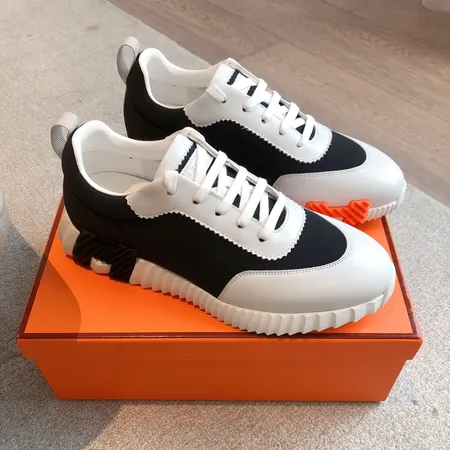 エルメス スニーカー