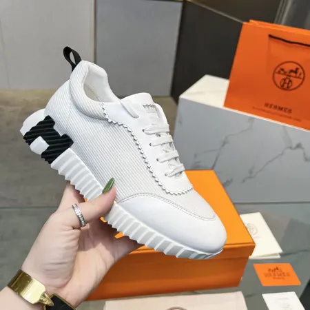 エルメス スニーカー