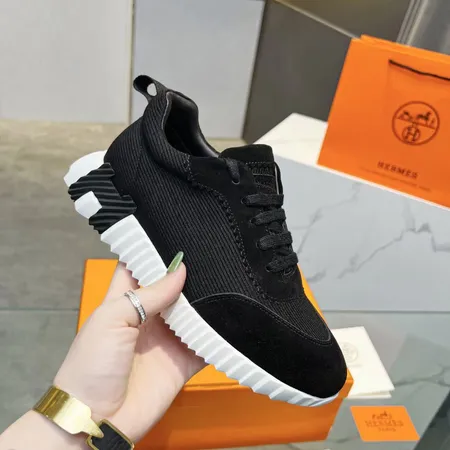 エルメス スニーカー