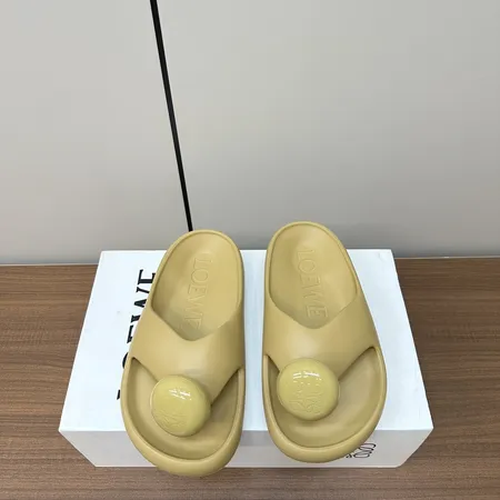 ロエベ スリッパ