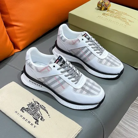 バーバリー ス カジュアルシューズ