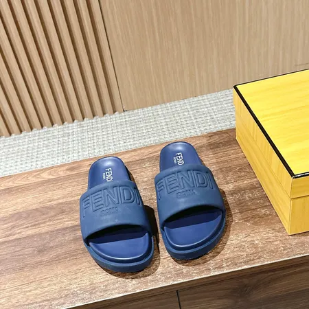 フェンディ スリッパ