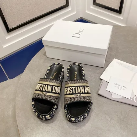 ディオール スリッパ