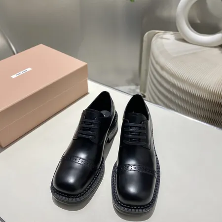 ミュウミュウ ビジネスシューズ